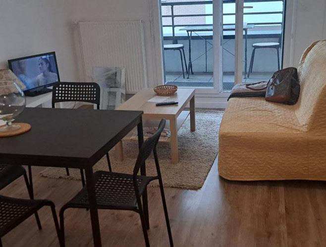 Photo du salon d'un logement-tremplin Toit à Moi à Rouen