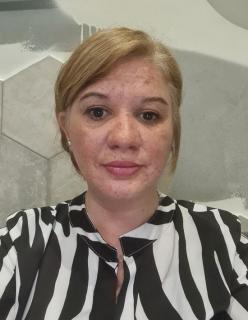Shara bénévole toit à moi